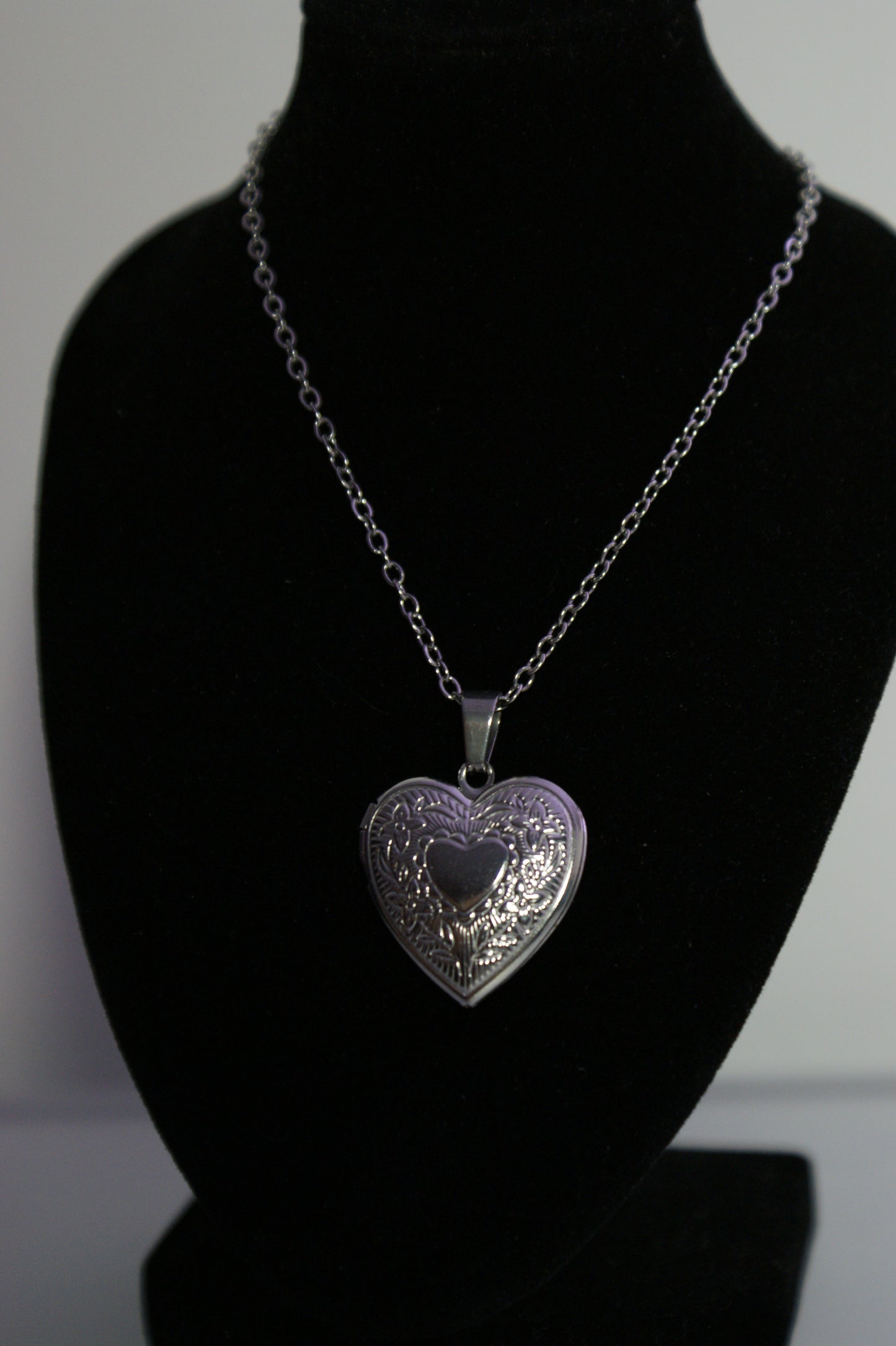 baby sweetheart locket in silver
