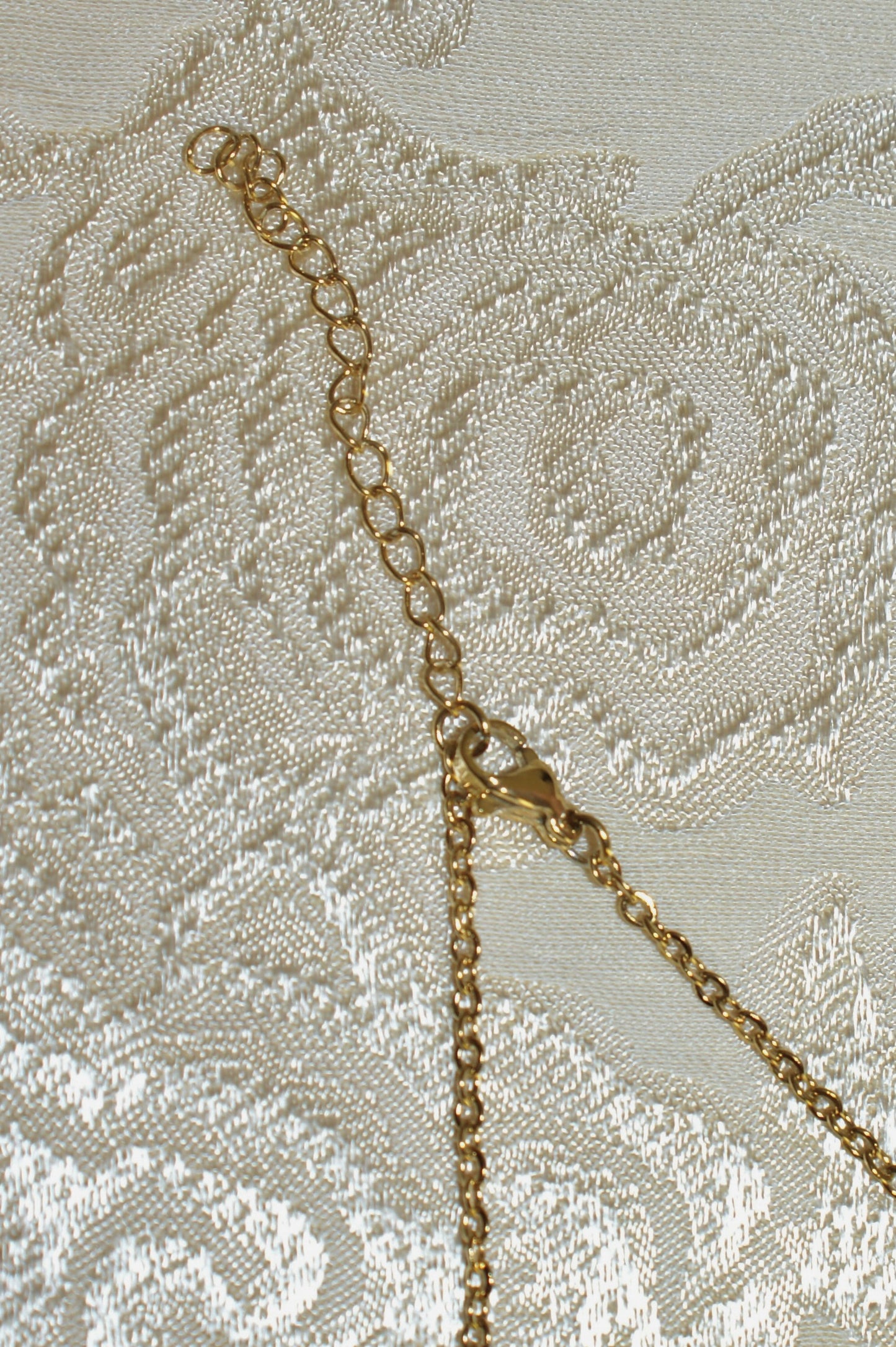belle locket