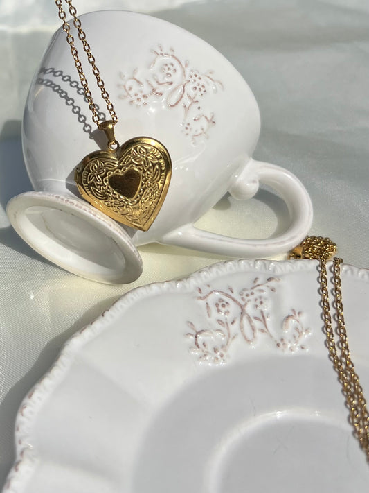 sweetheart locket