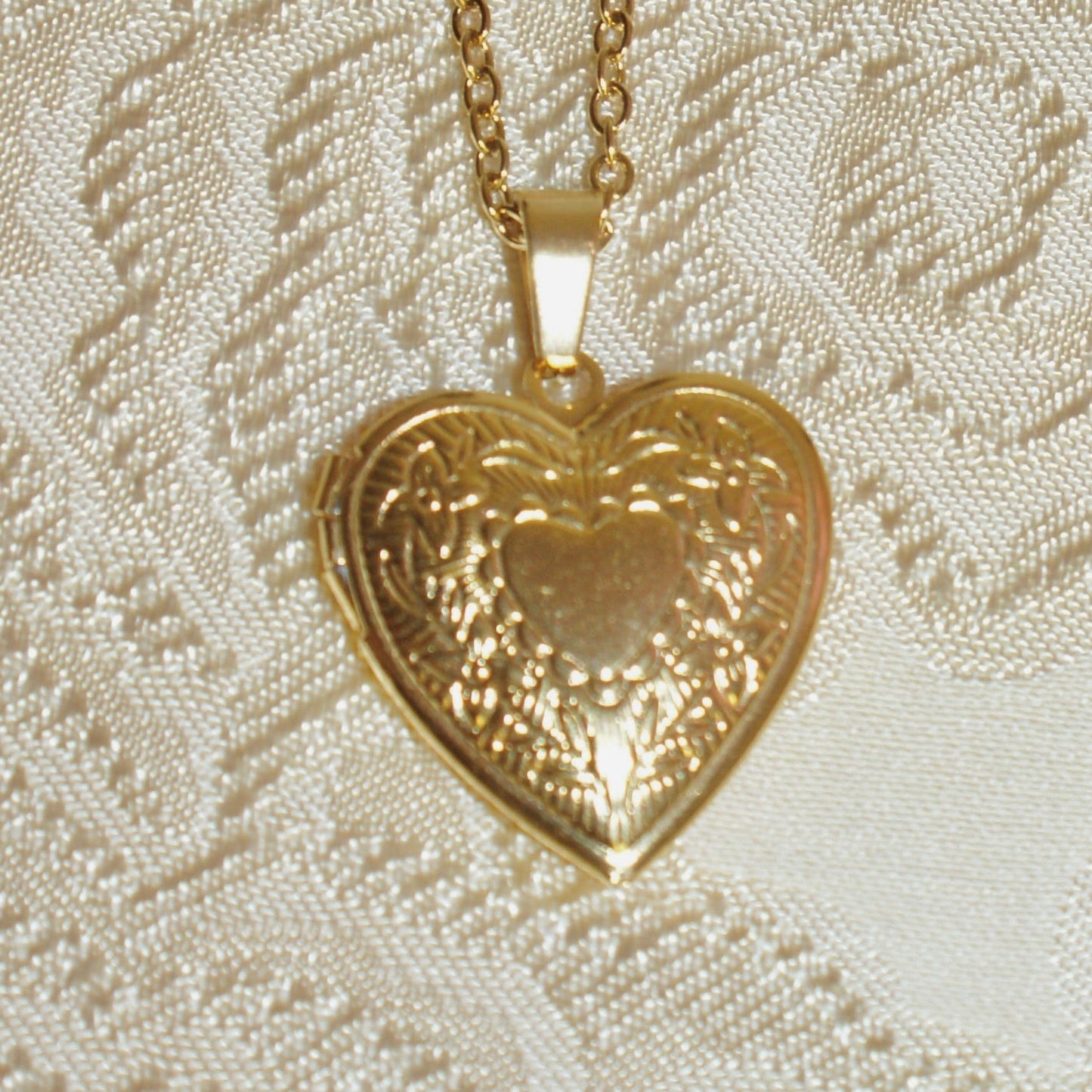 baby sweetheart locket