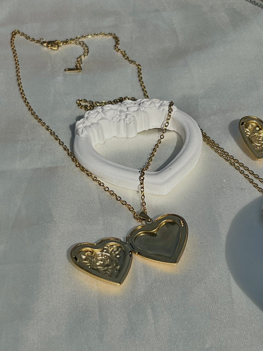 secret garden locket