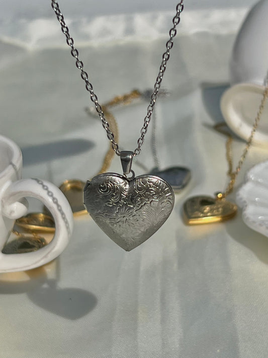 swan lake locket