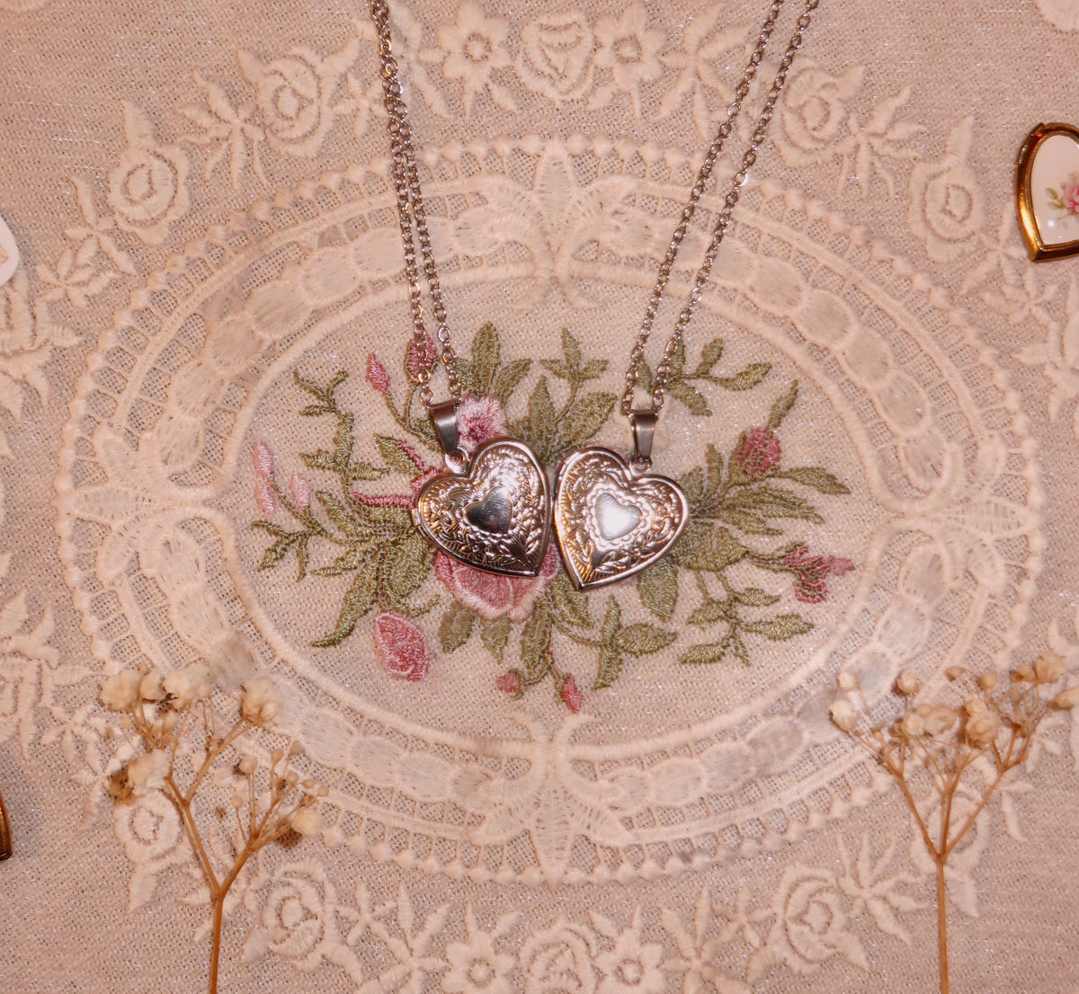 baby sweetheart locket duo ♡