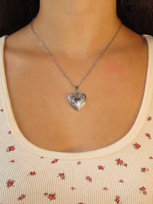 baby sweetheart locket in silver